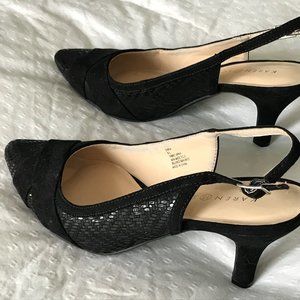 Karen Scott Slingback Pumps, "Ghwen"